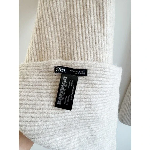Zara Beige Knit Scarf with Zip Collar - Picture 3 of 9
